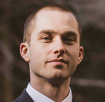 Porträt von Thomas Whitfield, Analyst und Experte im Kryptomarkt-Bereich